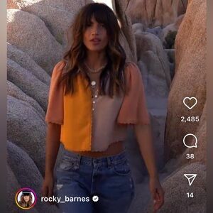 New The Bright Side Rocky Barnes Morning Light Lace Blouse Desert Sandstone sz L